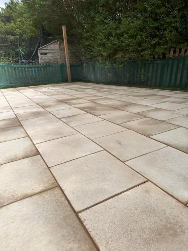 Budget Concrete Paving – Leeds LS13 Budget concrete slab patio in Leeds LS13